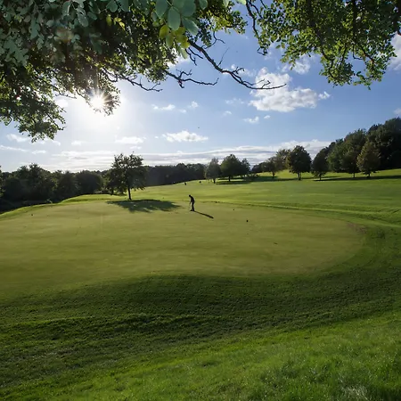 Golf Course Bonn מלון 3*