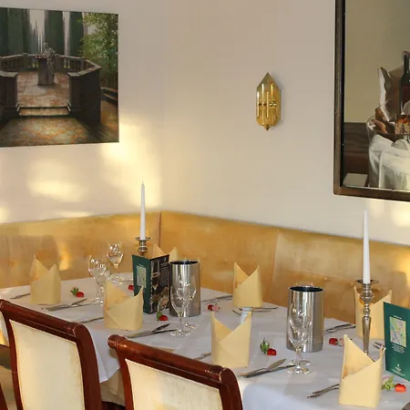 Golf Course Bonn מלון