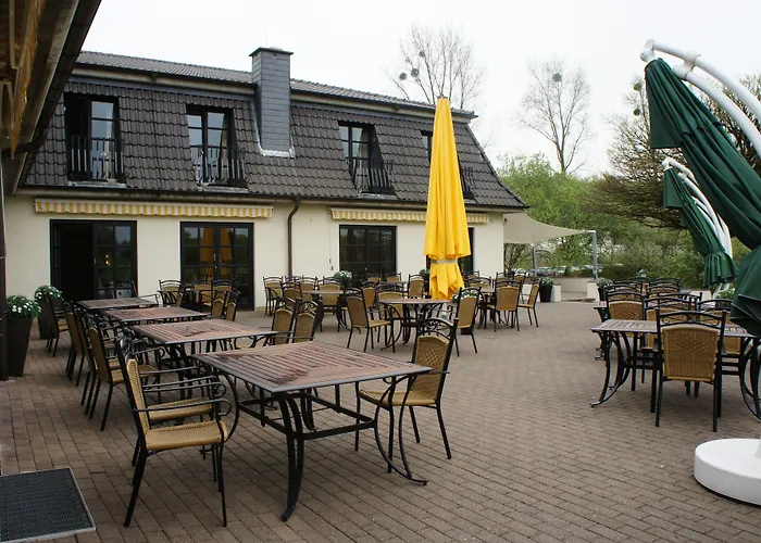 Golf Course Bonn 酒店 3*