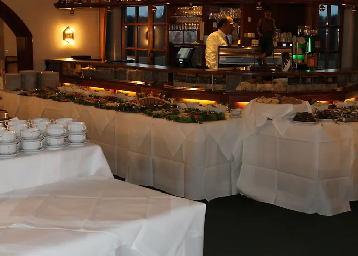 Golf Course Bonn 酒店 3*